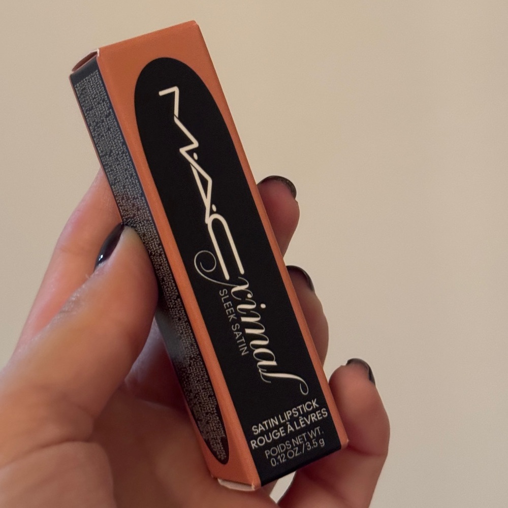 MACximal Satin Lipstick in NEW Fleshpot - Picture 4 of 4